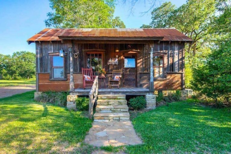 26 ideas para construir casas de campo pequeñas, sencillas y coloridas